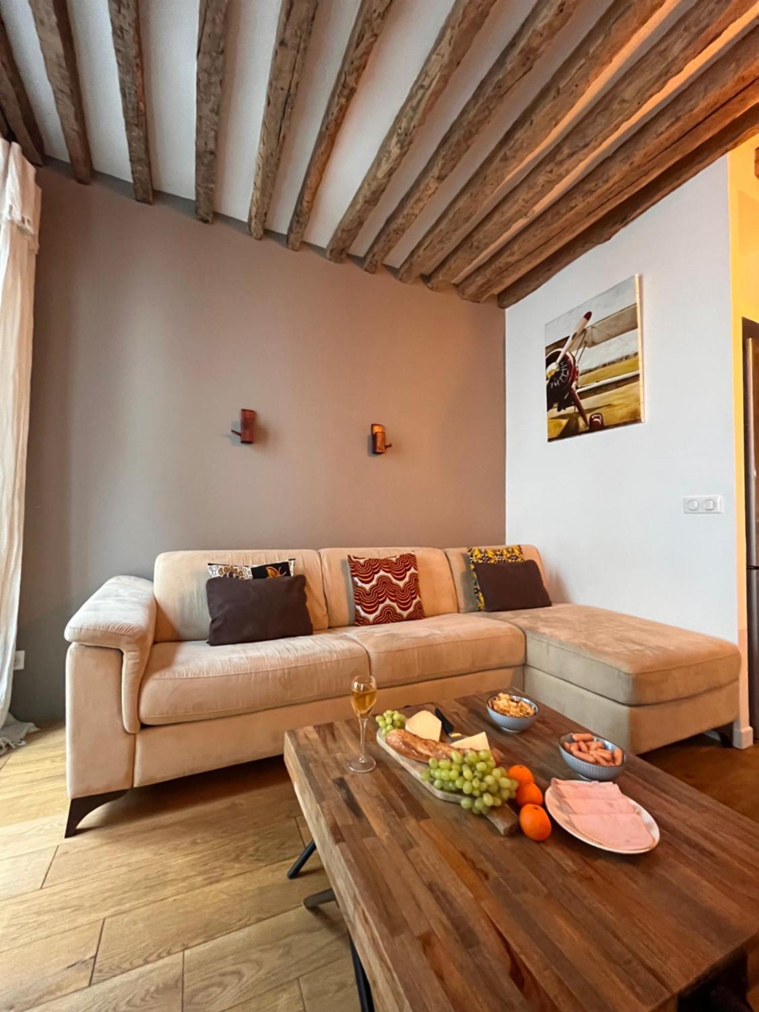 Appartement A Saint-Paul En Plein Coeur Du Marais 4 Pers Париж Экстерьер фото